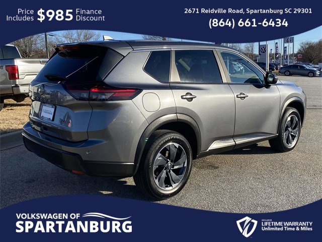 Used 2024 Nissan Rogue SV image 6