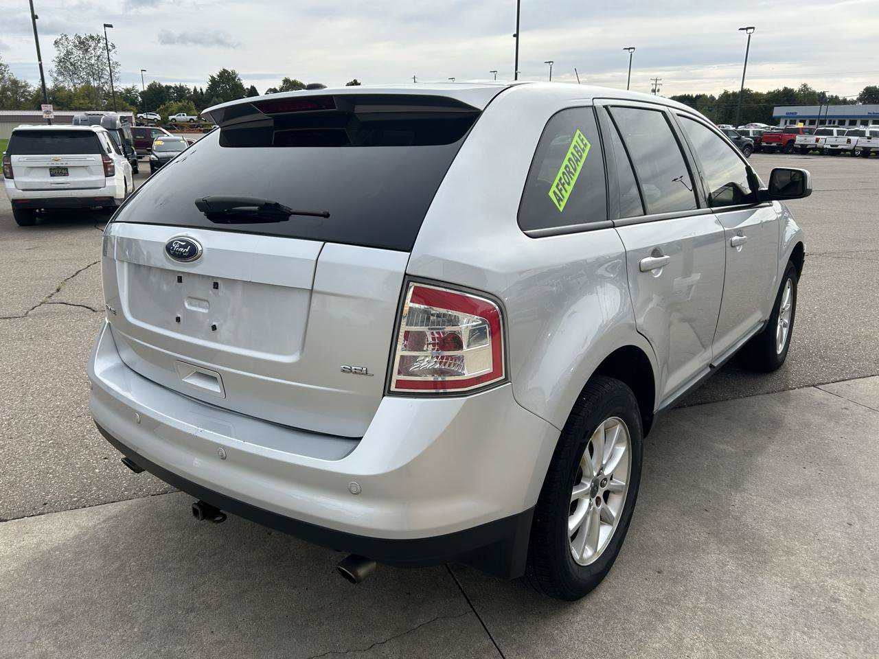Used 2010 Ford Edge SEL FWD image 5