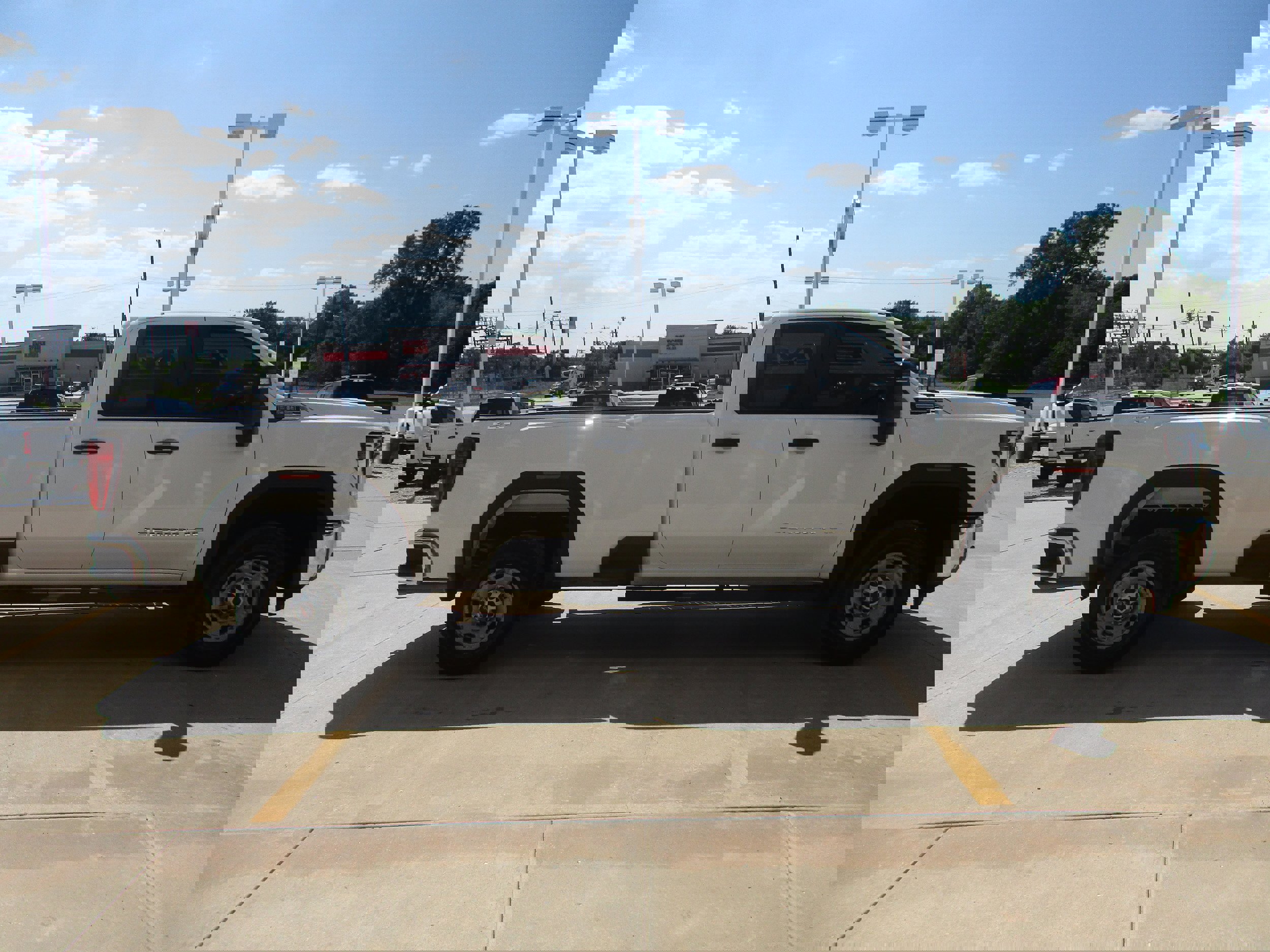 Used 2024 GMC Sierra 2500 Pro w/ 1SA Pro Safety Plus Package image 7