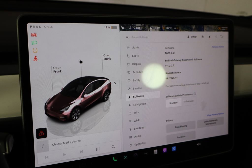 Used 2024 Tesla Model Y Long Range RWD image 34