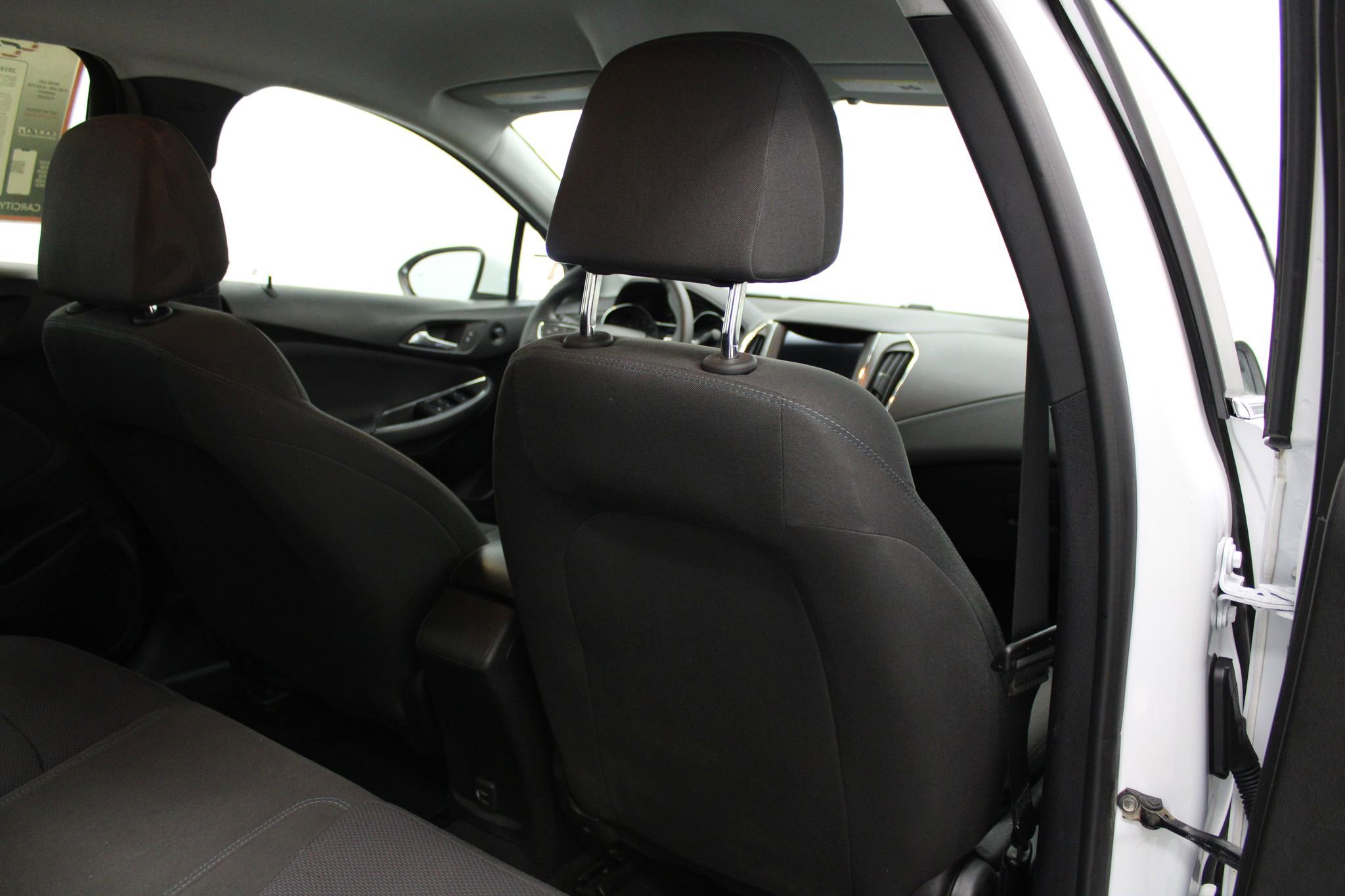 Used 2019 Chevrolet Cruze LT w/ Convenience Package image 26