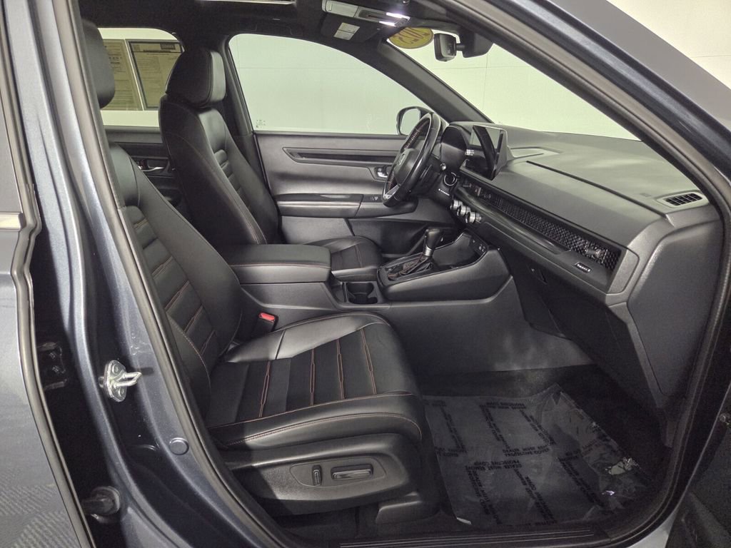 Used 2025 Honda CR-V Sport-L image 31