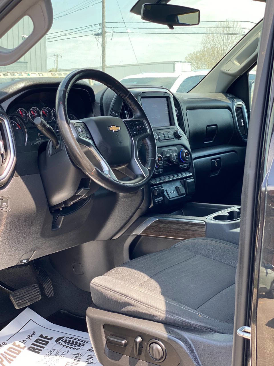 Used 2020 Chevrolet Silverado 1500 RST w/ All-Star Edition image 9