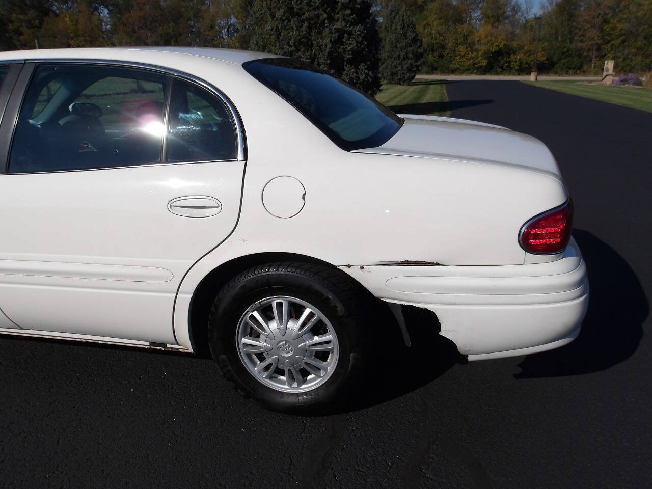Used 2004 Buick Le Sabre Custom FWD image 32