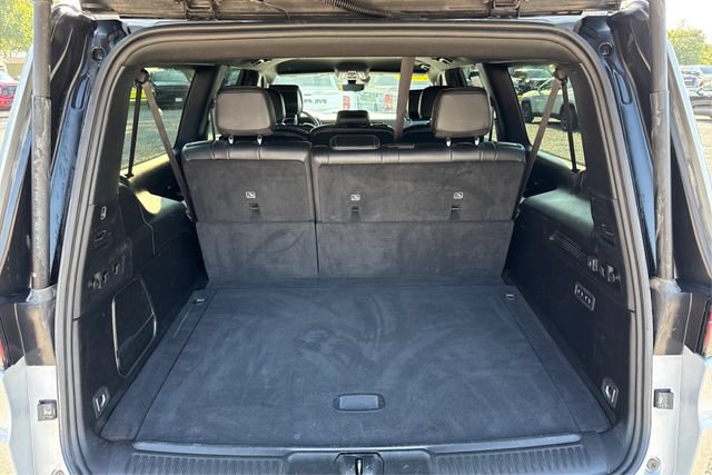 Used 2024 Jeep Wagoneer L Series III w/ Flexible Seating Group AWD/4WD image 12