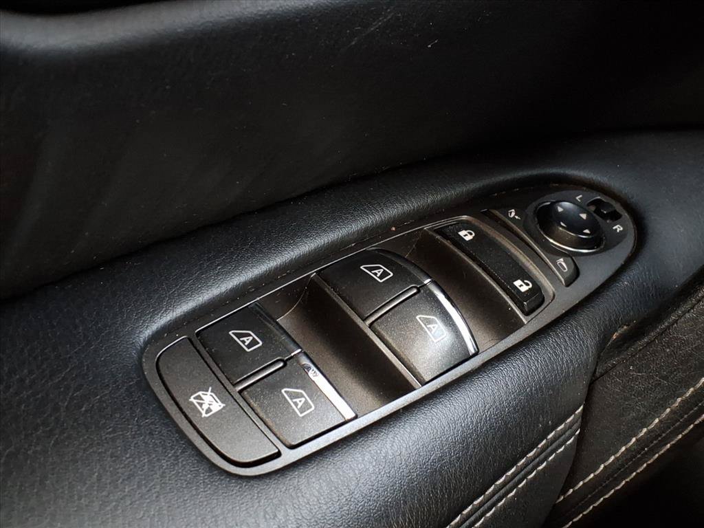 Used 2018 Nissan Armada SL w/ Moonroof Package AWD/4WD image 16