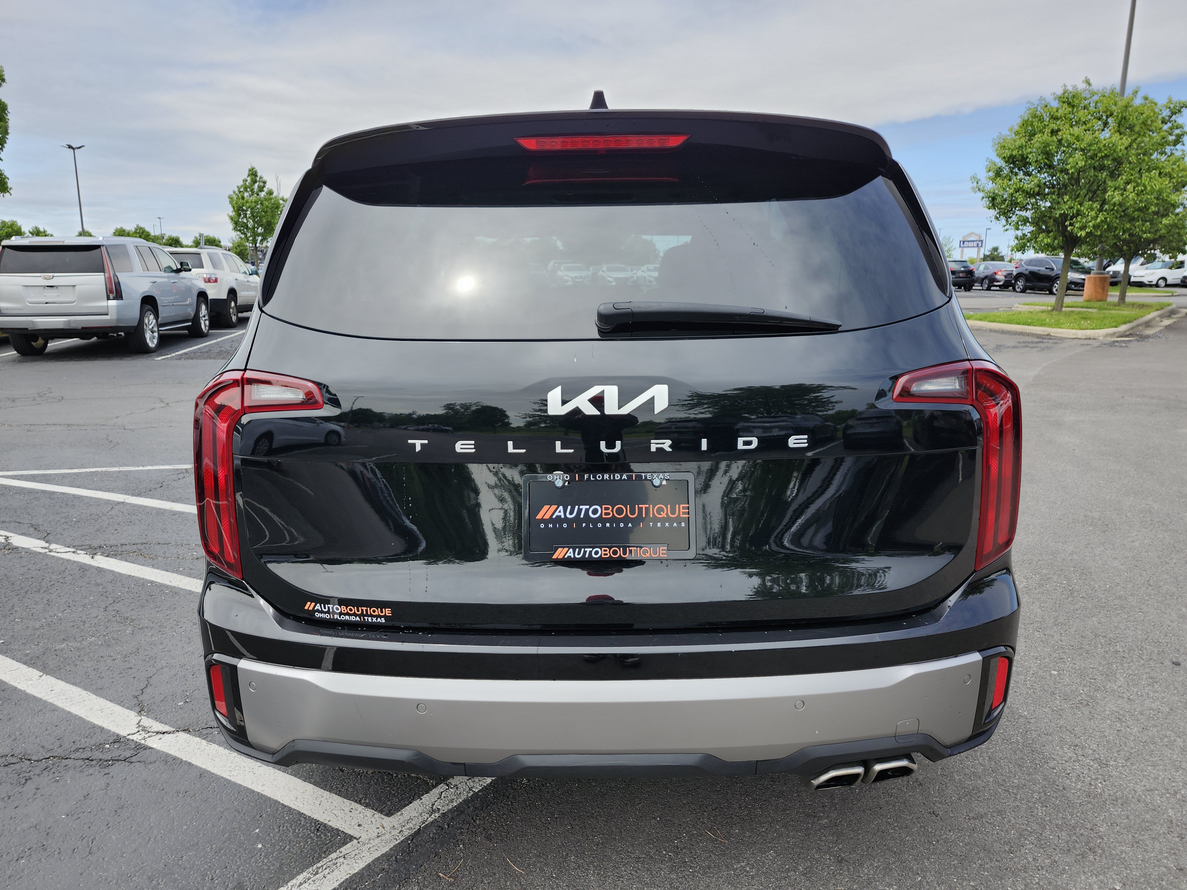 Used 2025 Kia Telluride S FWD image 18