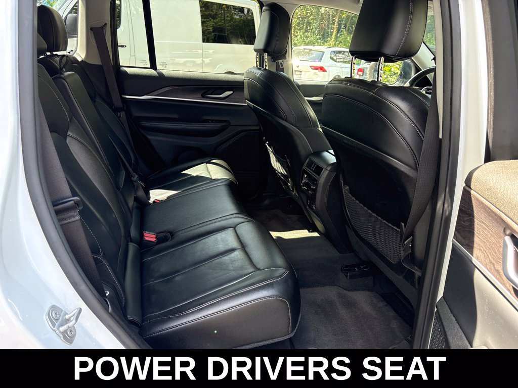 Used 2023 Jeep Grand Cherokee Limited AWD/4WD image 21