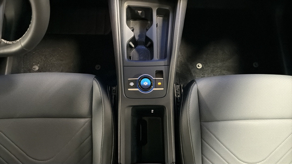 Certified 2025 Volkswagen Tiguan SE FWD image 35