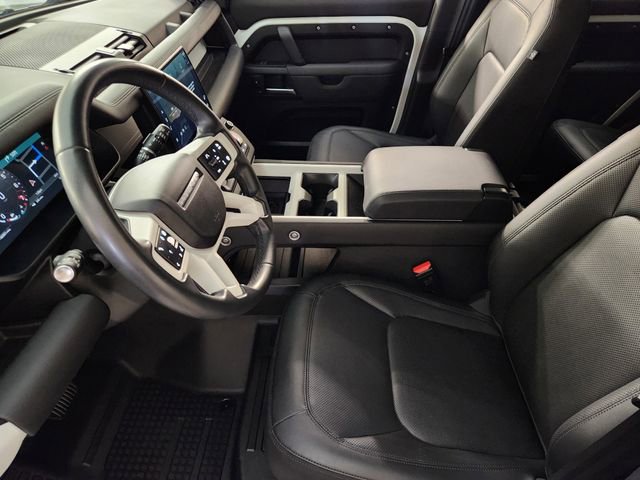 Used 2025 Land Rover Defender 110 S image 13
