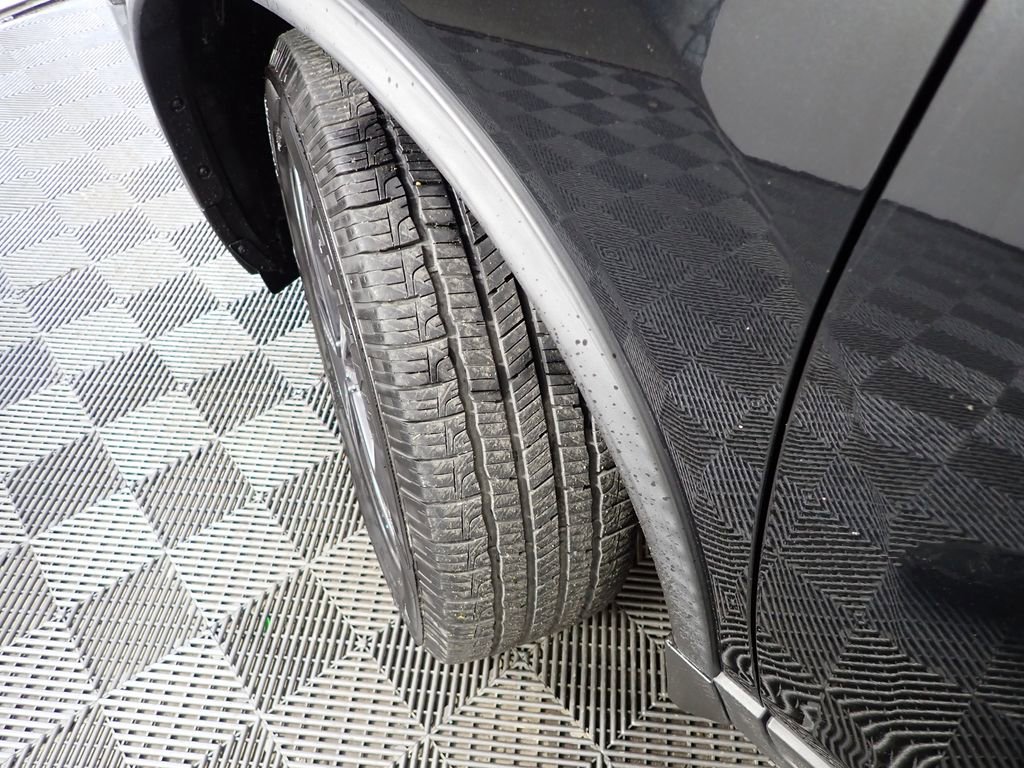 Used 2020 Nissan Rogue SV w/ Sun & Sound Touring Package image 45