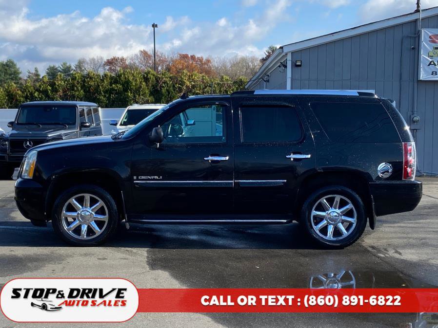 Used 2007 GMC Yukon Denali image 2