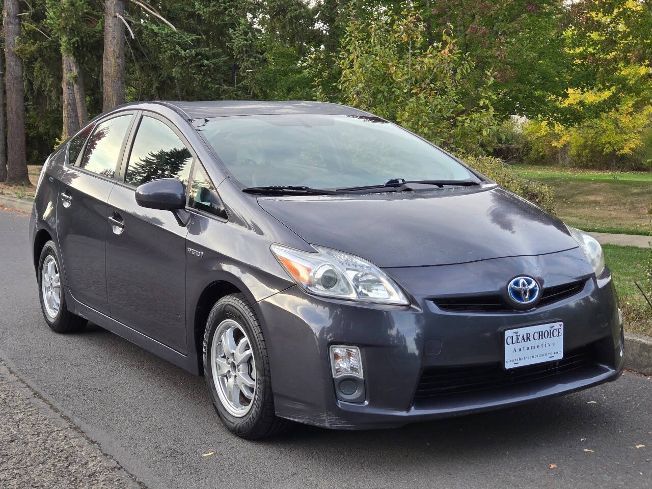 Used 2011 Toyota Prius Four w/ Navigation Pkg FWD image 8