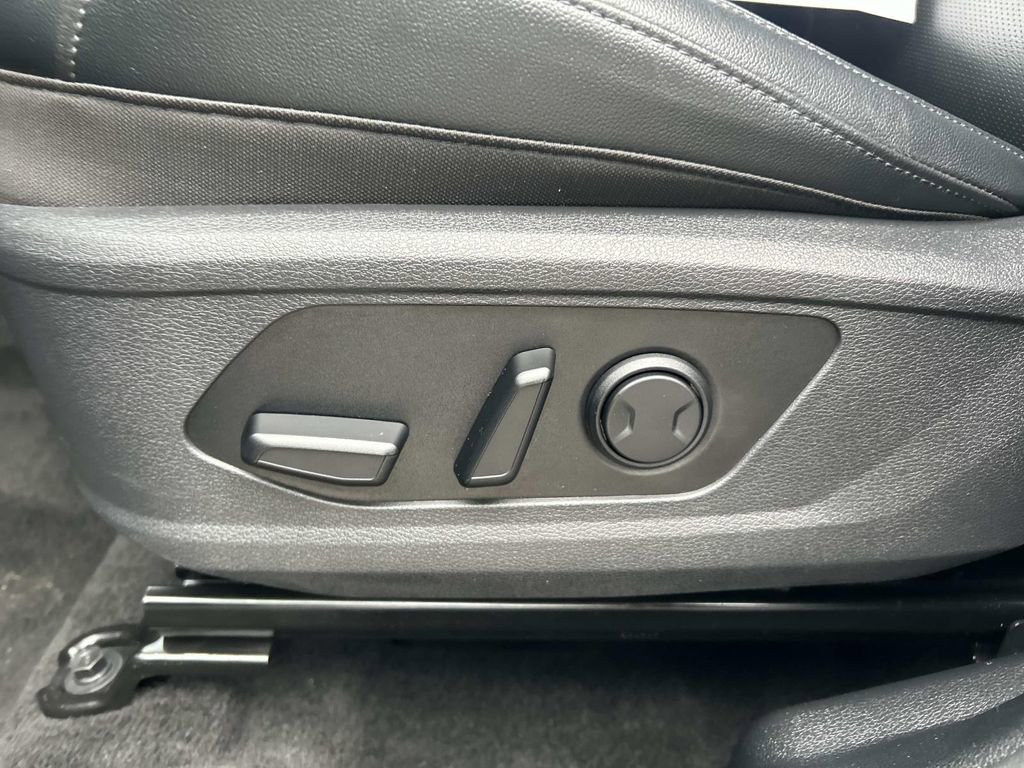 Certified 2023 Kia Sportage EX image 16