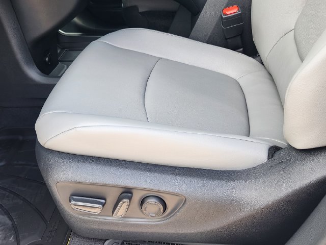 New 2026 Toyota Sienna XLE AWD/4WD image 19