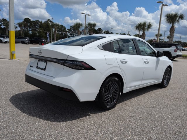 Certified 2027 Nissan Sentra SV w/ Floor Mat Package FWD image 4