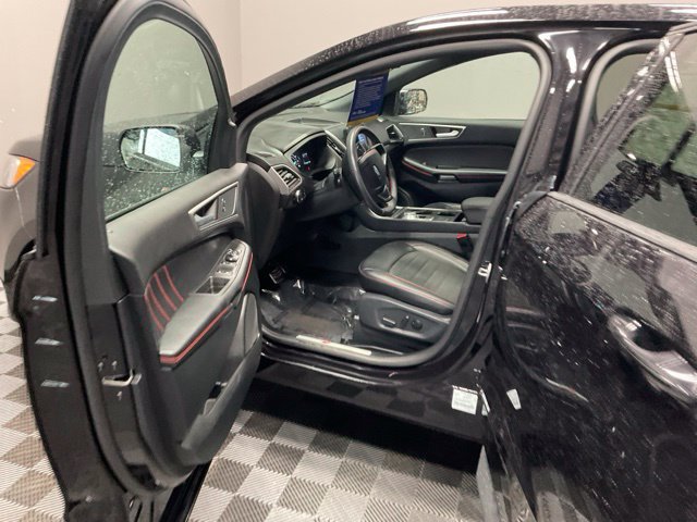 Used 2024 Ford Edge ST-Line AWD/4WD image 14