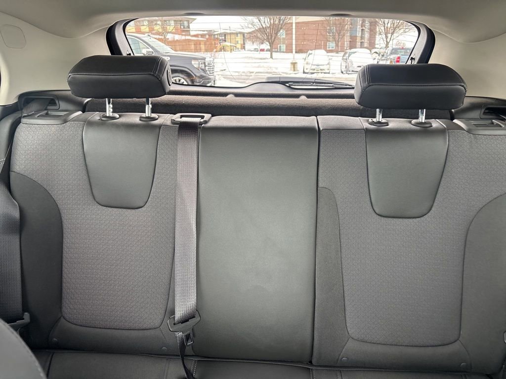 Used 2023 Buick Encore GX Preferred w/ Cold Weather Comfort Package image 33