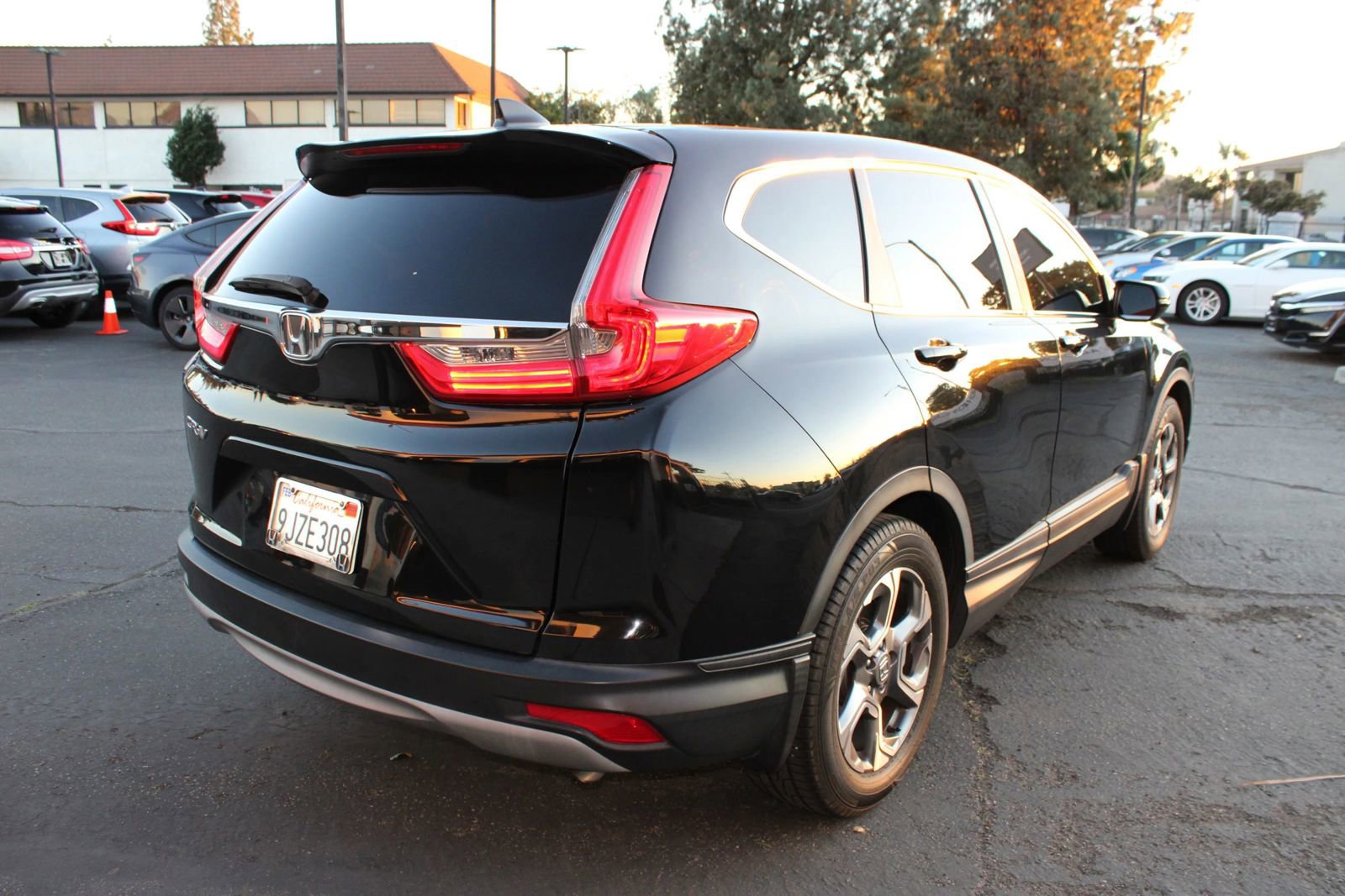 Used 2019 Honda CR-V EX image 9