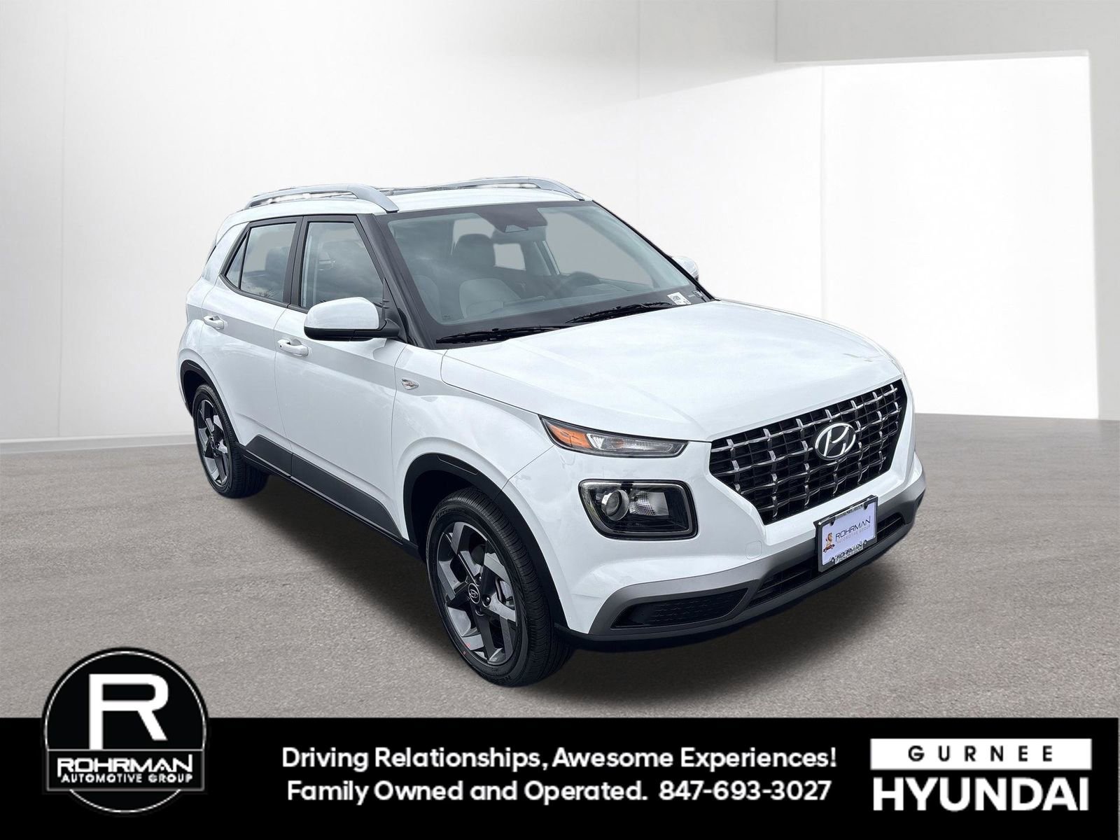New 2026 Hyundai Venue SEL FWD image 2