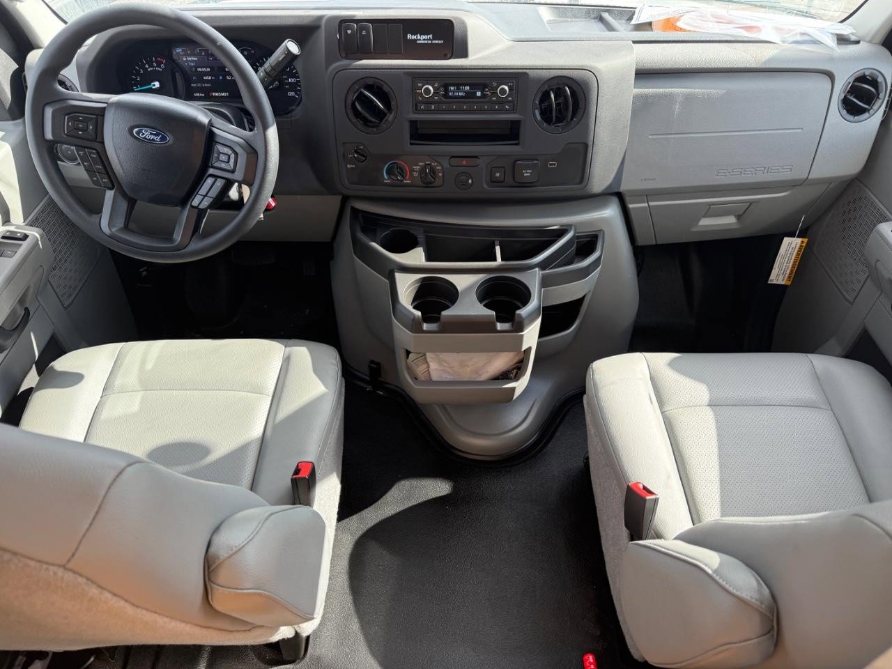 New 2026 Ford E-450 and Econoline 450 Super Duty w/ Power Equipment Group RWD image 9