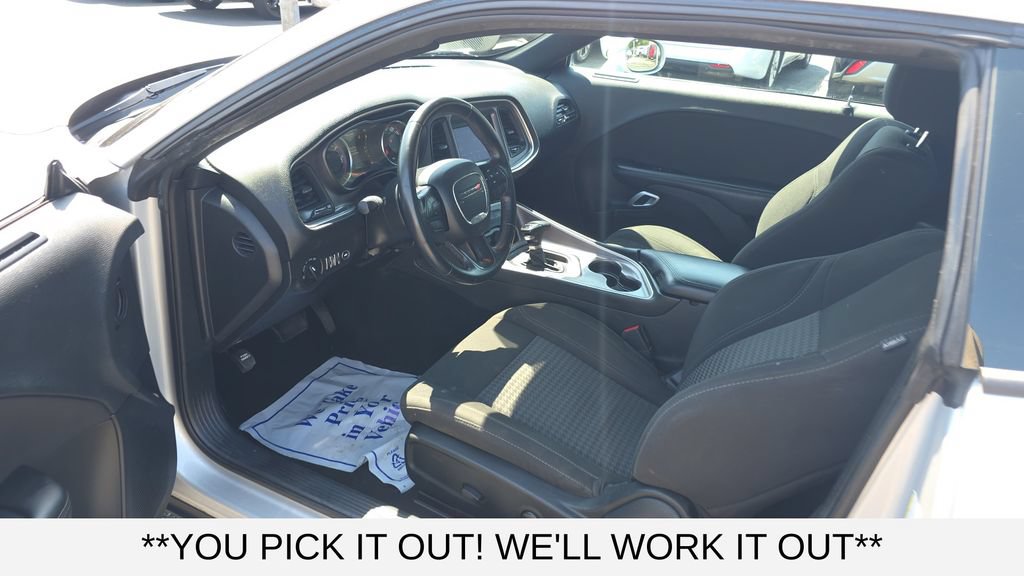 Used 2022 Dodge Challenger SXT RWD image 22