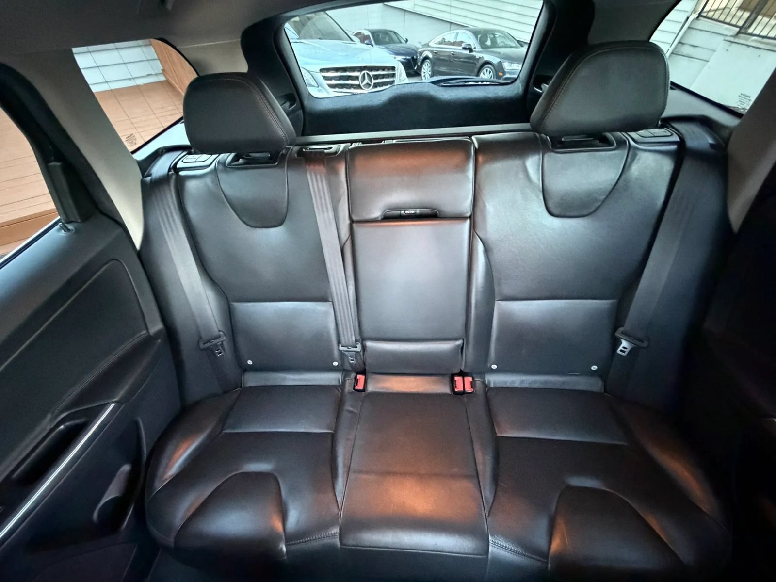 Used 2015 Volvo XC60 T6 Platinum AWD/4WD image 10