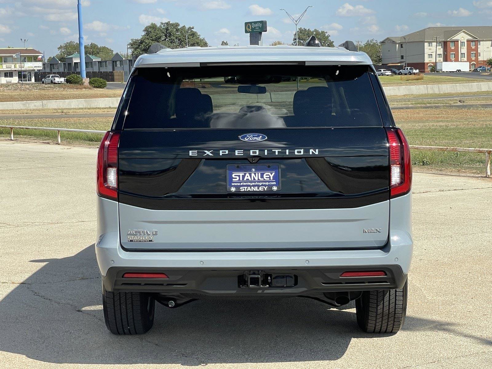 New 2025 Ford Expedition Max Active image 6