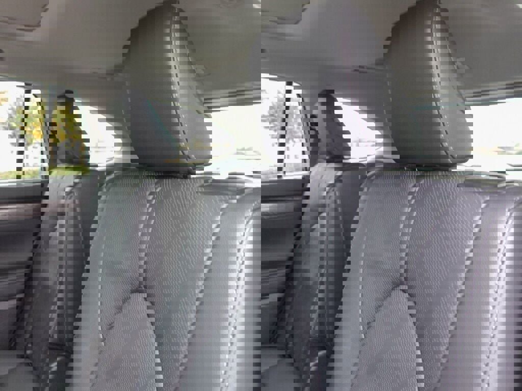 Used 2024 Toyota Highlander Platinum image 11