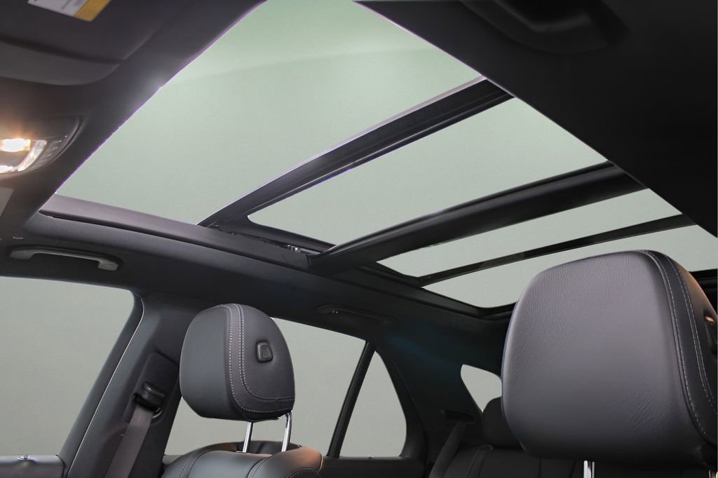 Used 2025 Mercedes-Benz GLE 350 4MATIC image 19