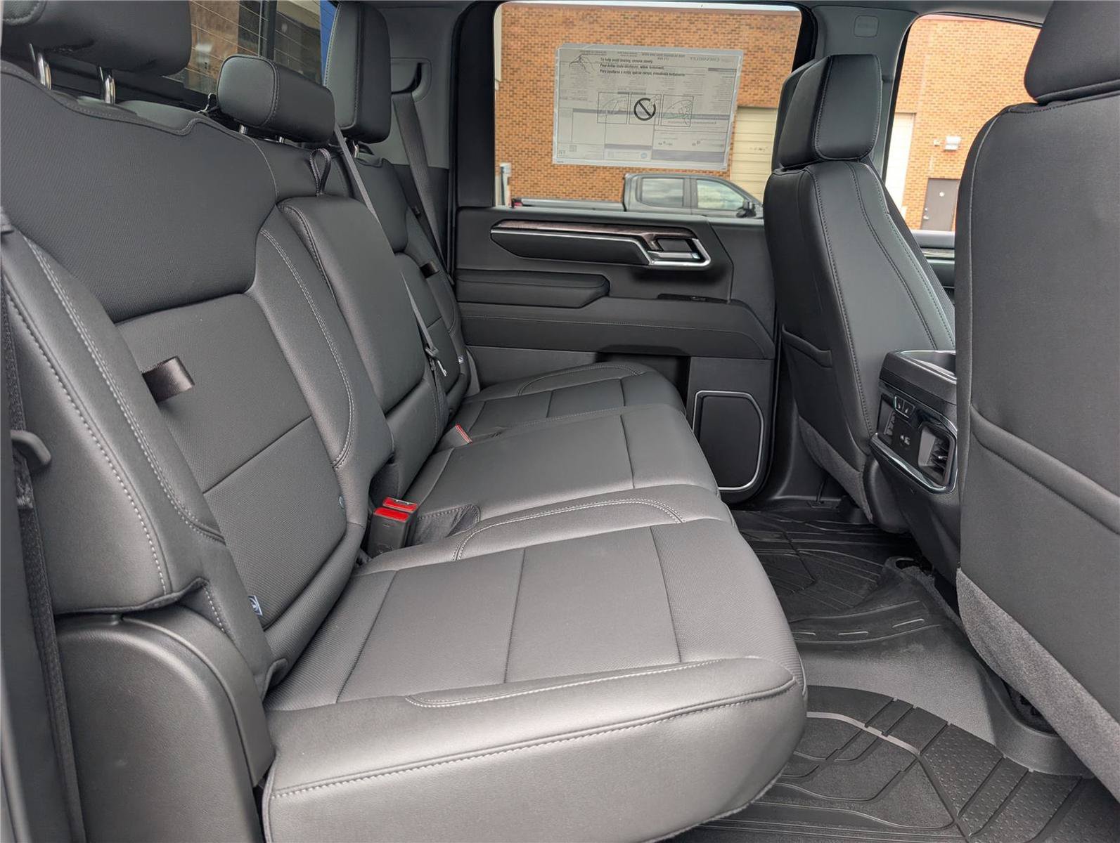 New 2026 Chevrolet Silverado 3500 LTZ w/ LTZ Convenience Package AWD/4WD image 9