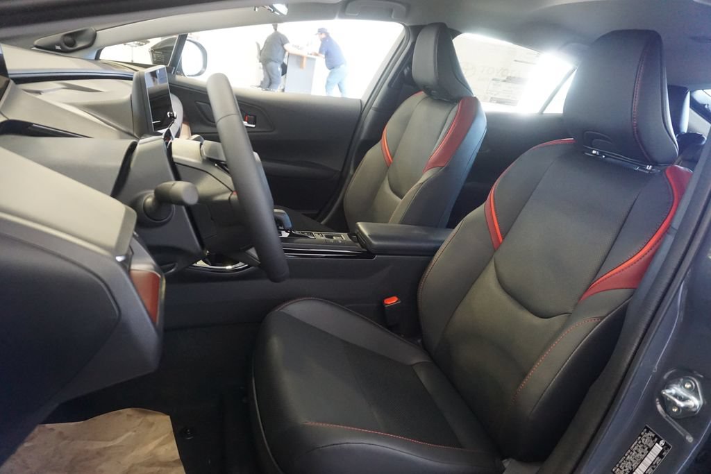 New 2026 Toyota Prius Plug-In Hybrid FWD image 22