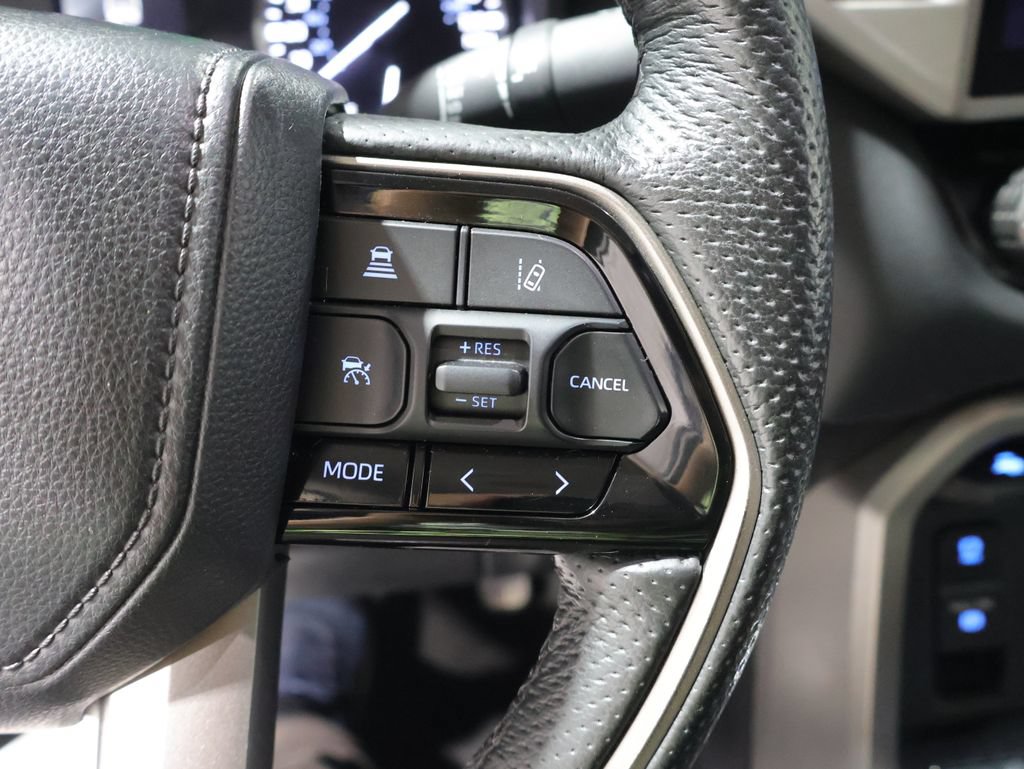 Used 2023 Toyota Tundra Limited AWD/4WD image 35
