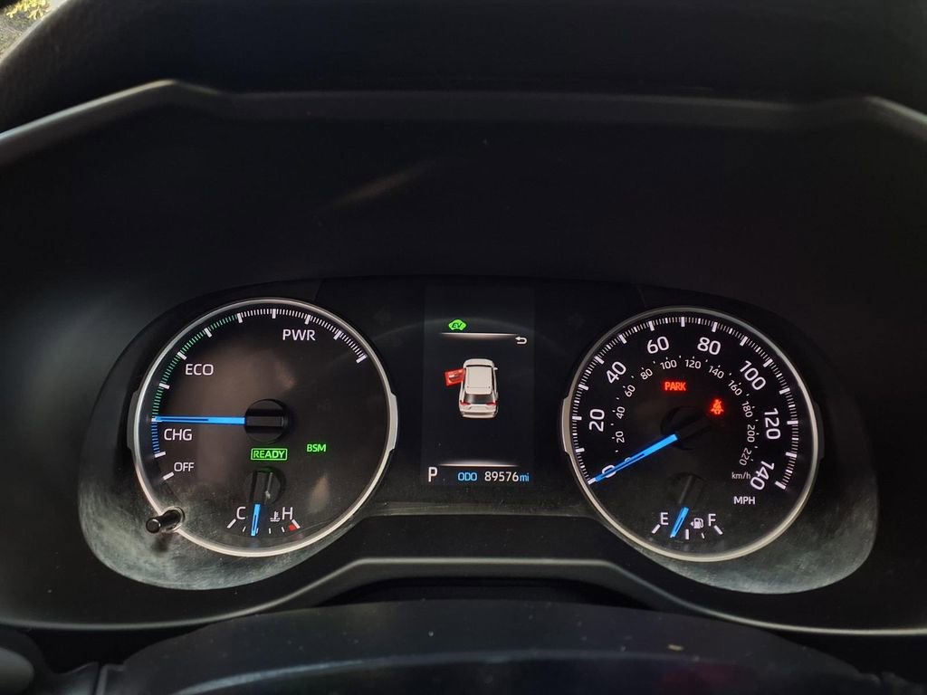 Certified 2021 Toyota RAV4 XLE w/ Convenience Package image 13