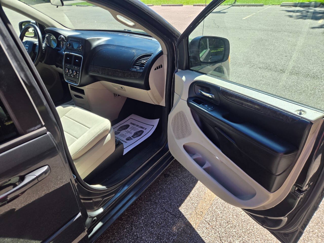 Used 2011 Dodge Grand Caravan Mainstreet w/ PWR Convenience Group FWD image 23