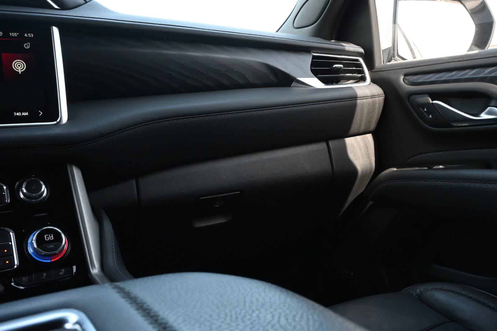 Used 2022 GMC Yukon Denali RWD image 8