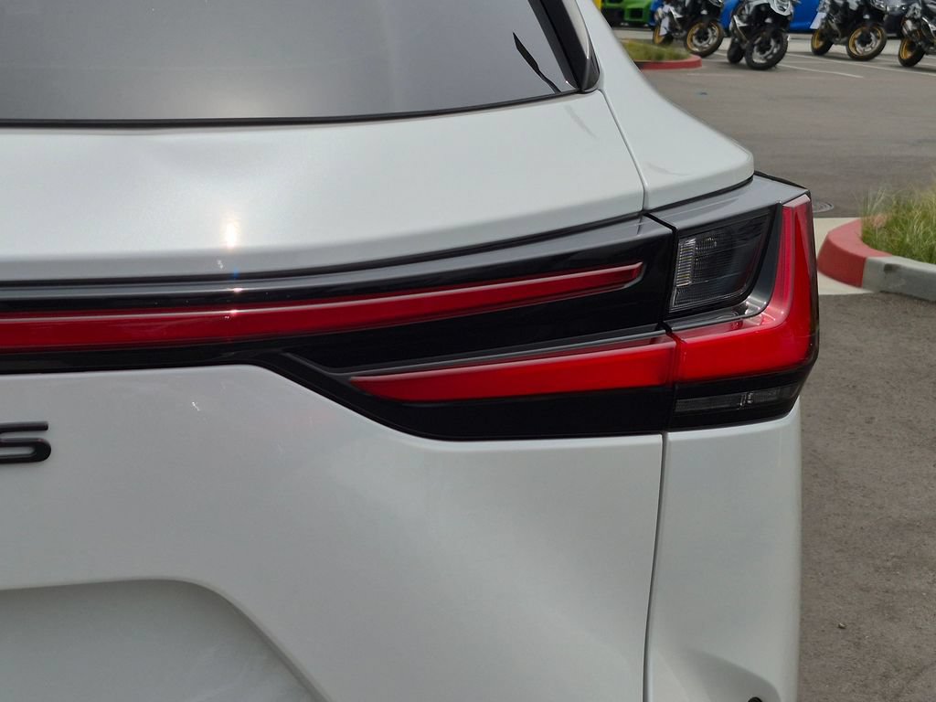 Used 2025 Lexus NX 350h AWD w/ Accessory Package (2T) image 28