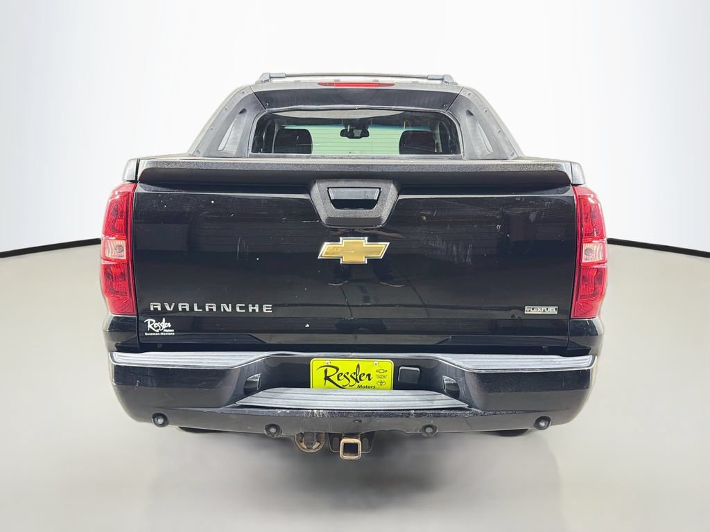 Used 2008 Chevrolet Avalanche LT w/ LT Preferred Equipment Group AWD/4WD image 7