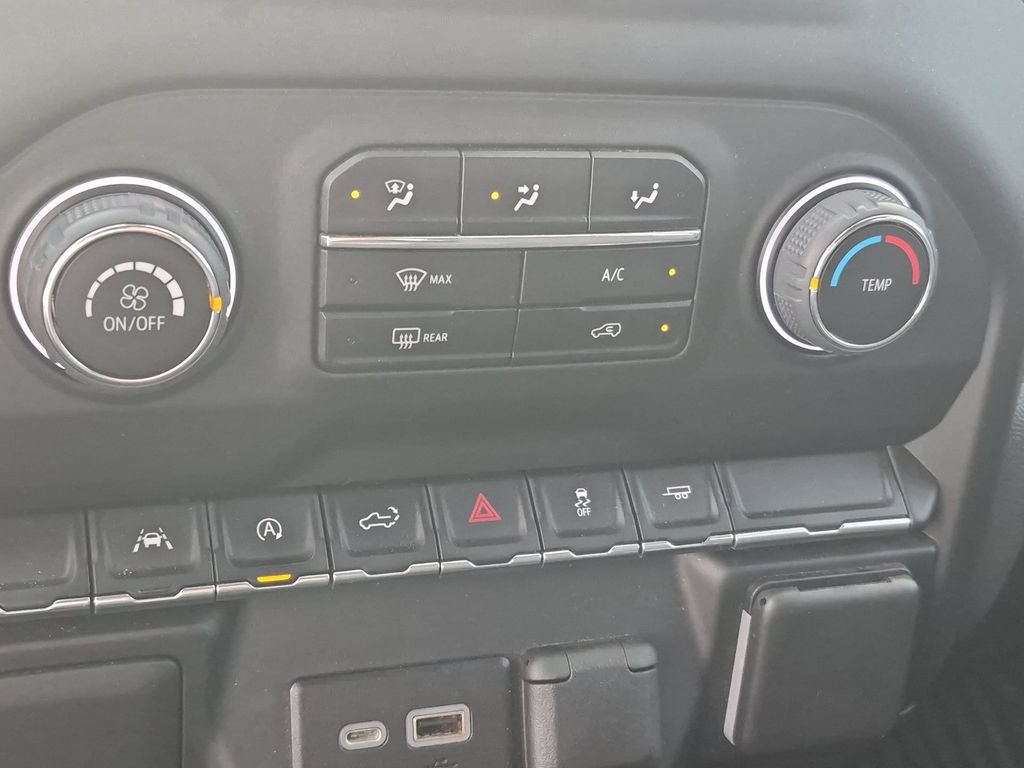Used 2023 Chevrolet Silverado 1500 Custom RWD image 18