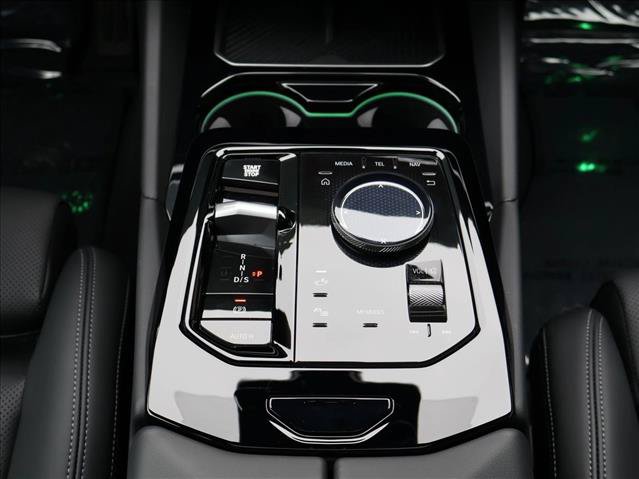 Certified 2026 BMW 530i xDrive AWD/4WD image 18
