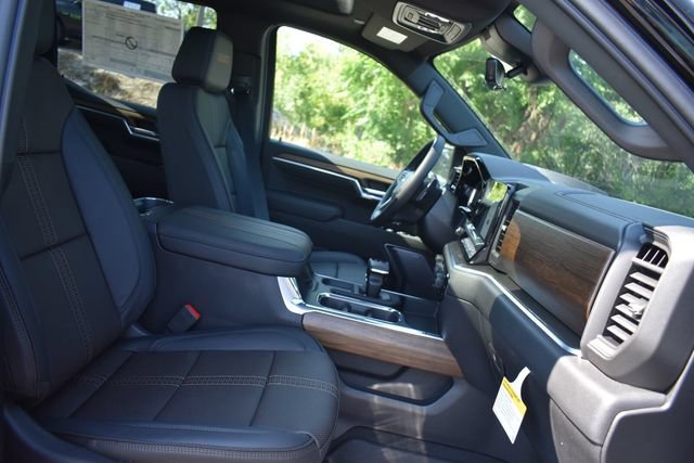 New 2026 Chevrolet Silverado 1500 High Country w/ High Country Premium Package AWD/4WD image 19