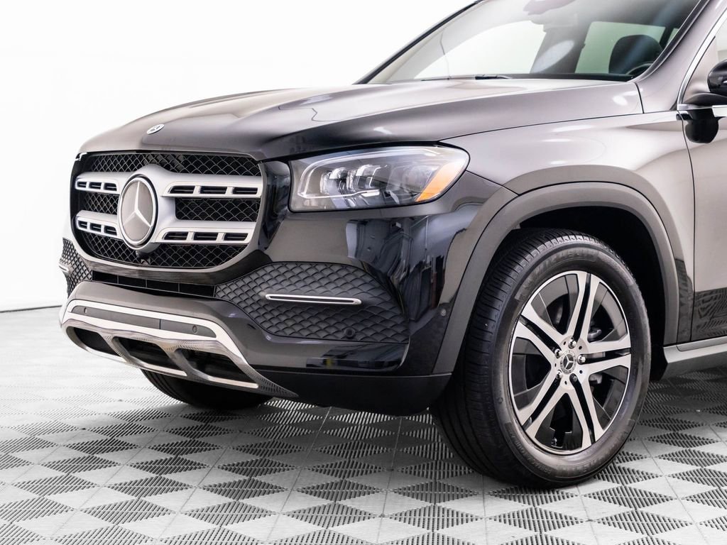 Used 2023 Mercedes-Benz GLS 450 4MATIC image 42
