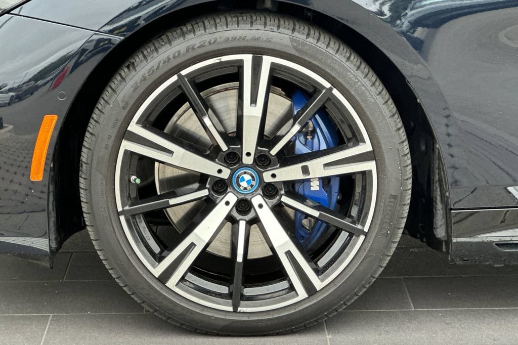Used 2024 BMW i5 M60 w/ Premium Package AWD/4WD image 32