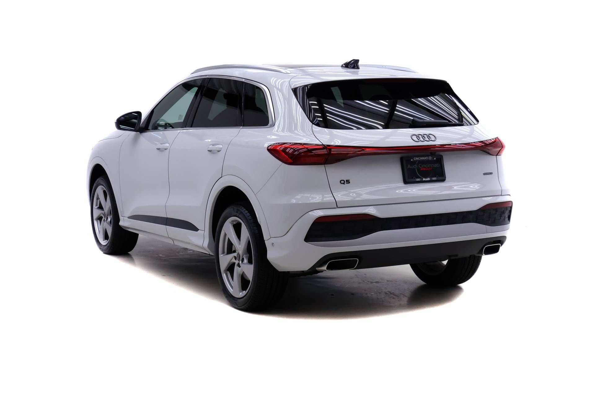 Certified 2025 Audi Q5 Premium Plus AWD/4WD image 5