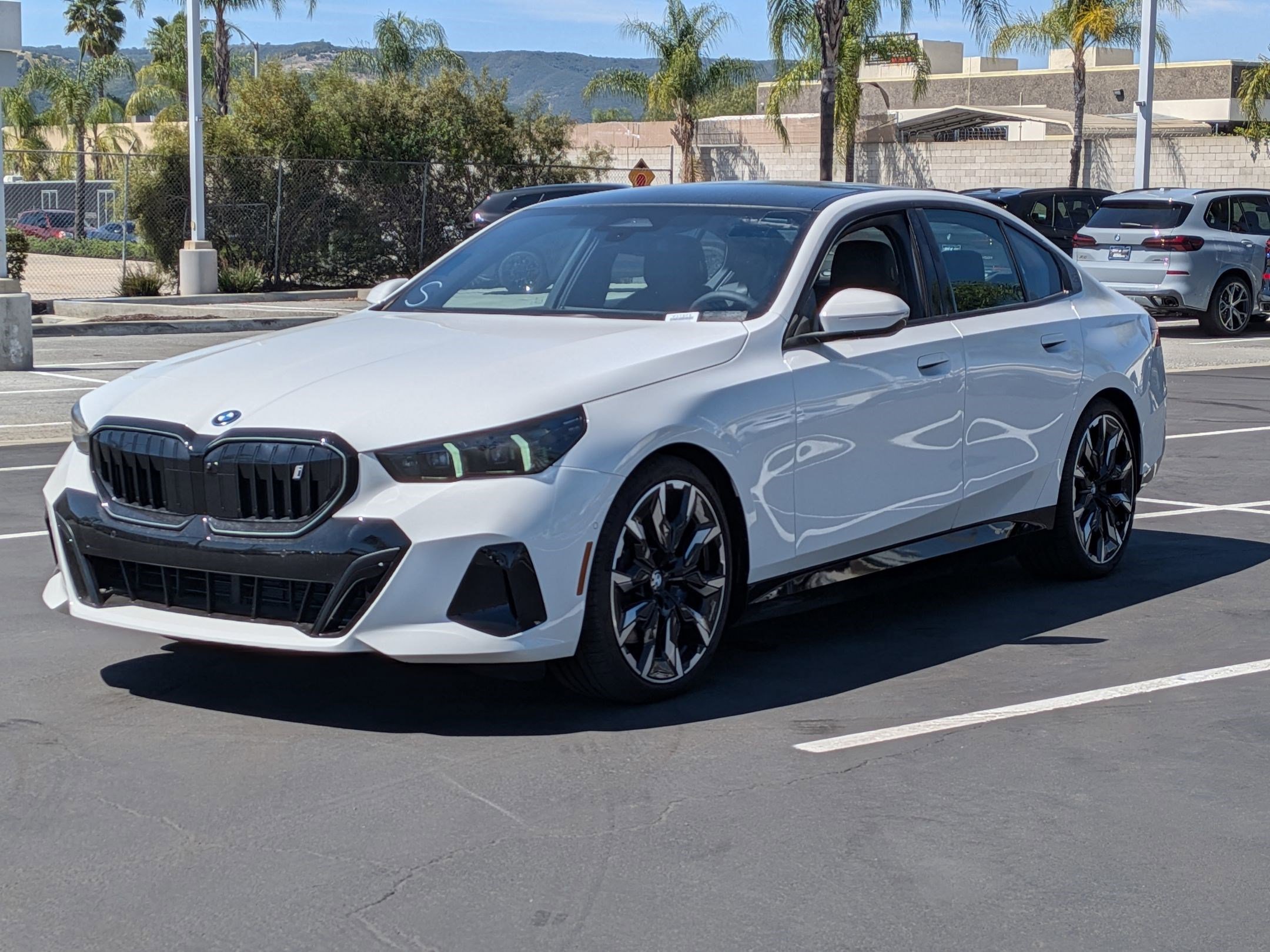 Used 2026 BMW i5 eDrive40 w/ M Sport Package image 5