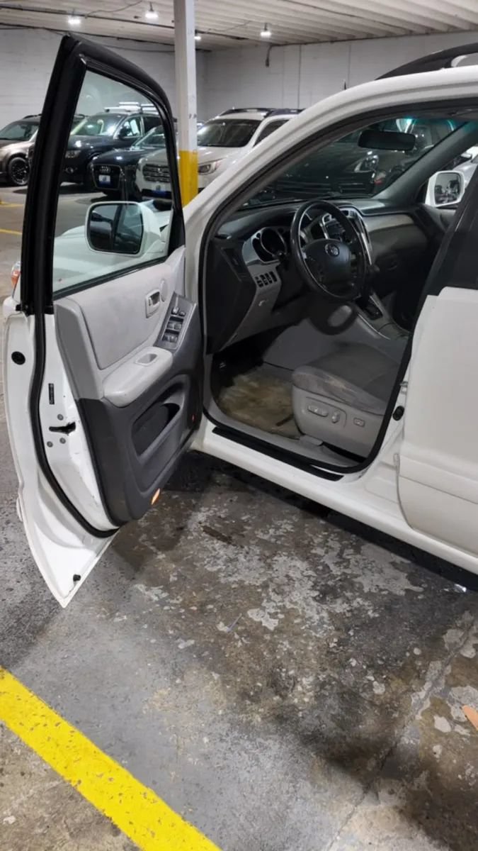 Used 2006 Toyota Highlander 2WD Hybrid image 21