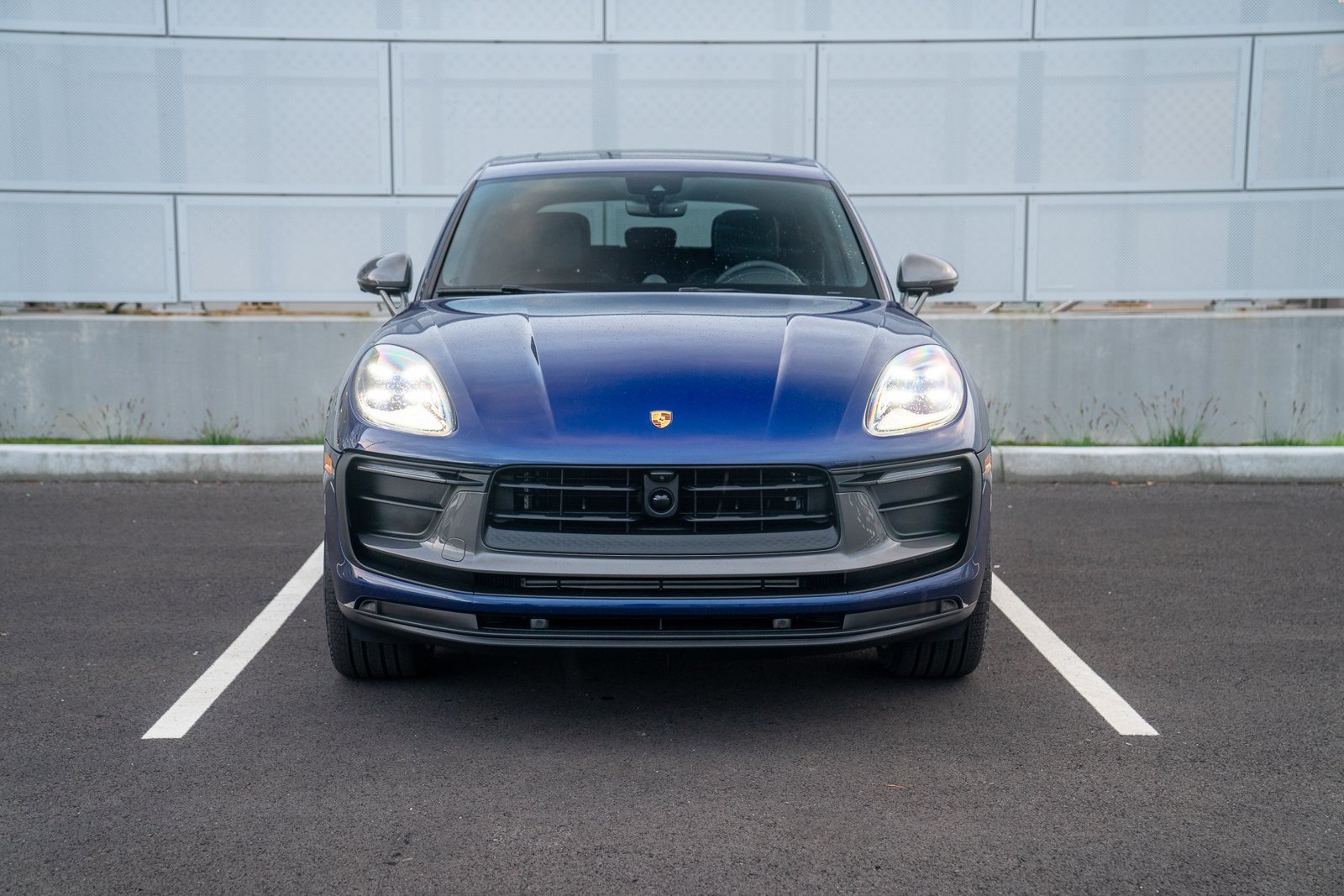 Certified 2026 Porsche Macan Turbo AWD/4WD image 6