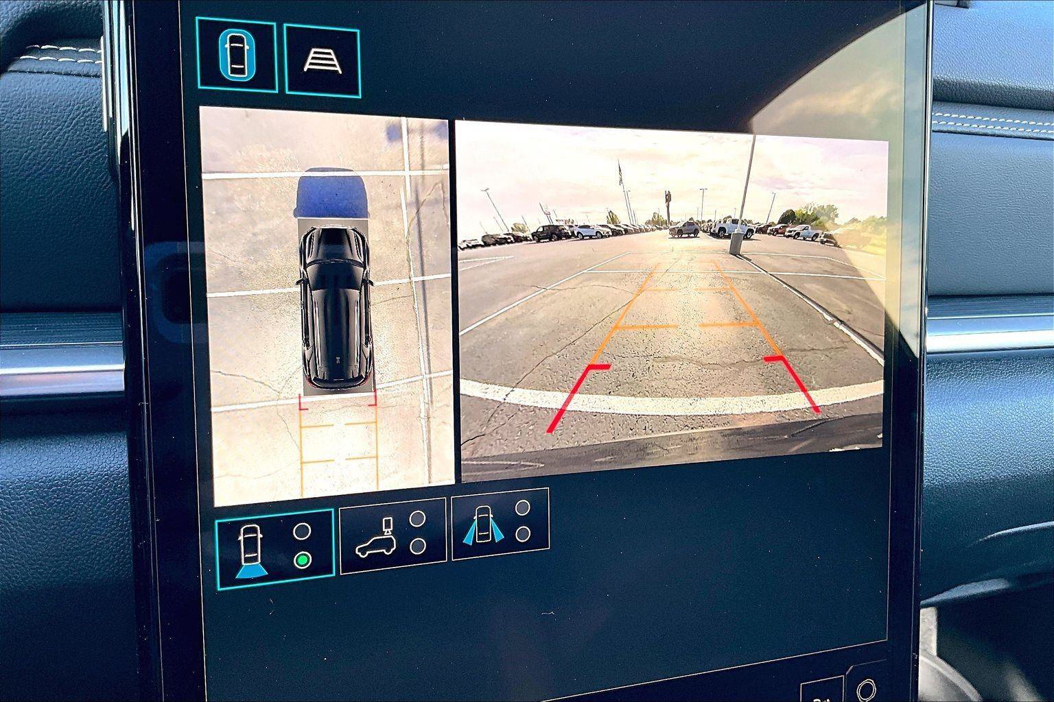 New 2026 GMC Terrain Elevation w/ Elevation Premium Package AWD/4WD image 28
