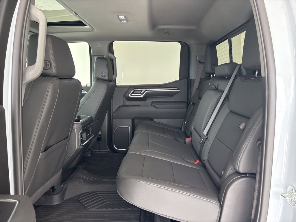 New 2026 Chevrolet Silverado 1500 LTZ w/ LTZ Premium Package AWD/4WD image 15