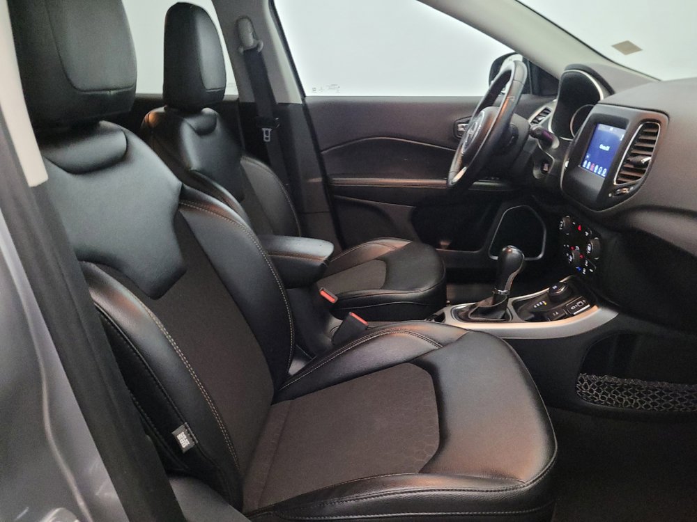 Used 2020 Jeep Compass Latitude image 21